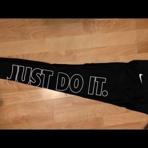 XS Women’s Nike Just do it leggings